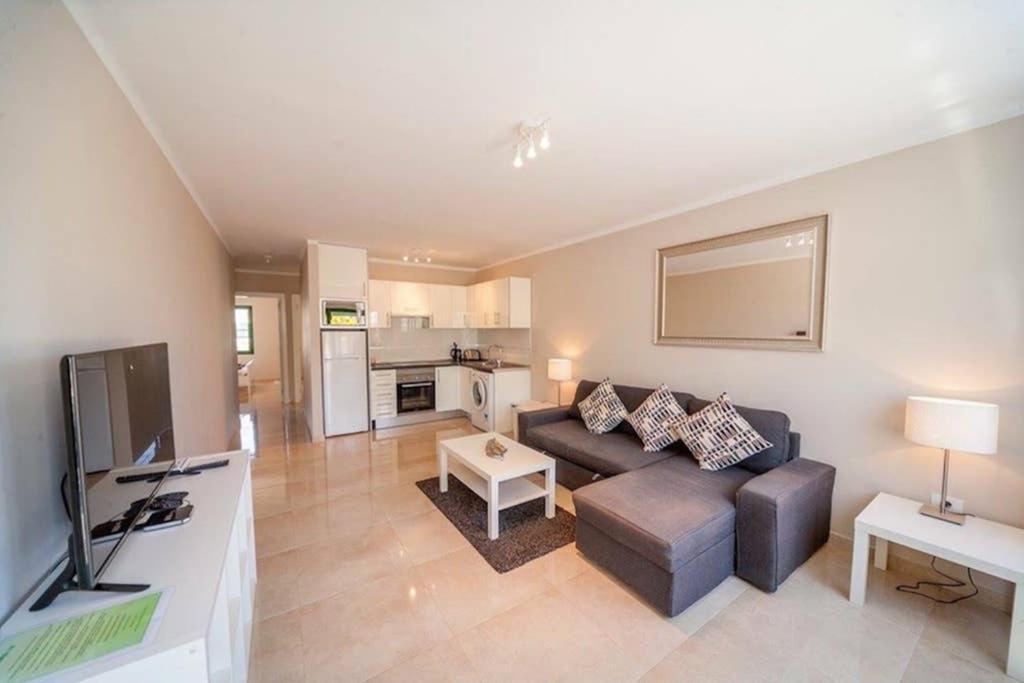 Bandama 14! 2 Bedroom Newly Renovated Bungalow, Los Pocillos, Puerto Del Carmen. Puerto del Carmen  Ngoại thất bức ảnh