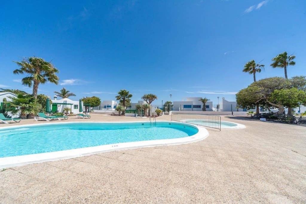 Bandama 14! 2 Bedroom Newly Renovated Bungalow, Los Pocillos, Puerto Del Carmen. Puerto del Carmen  Ngoại thất bức ảnh